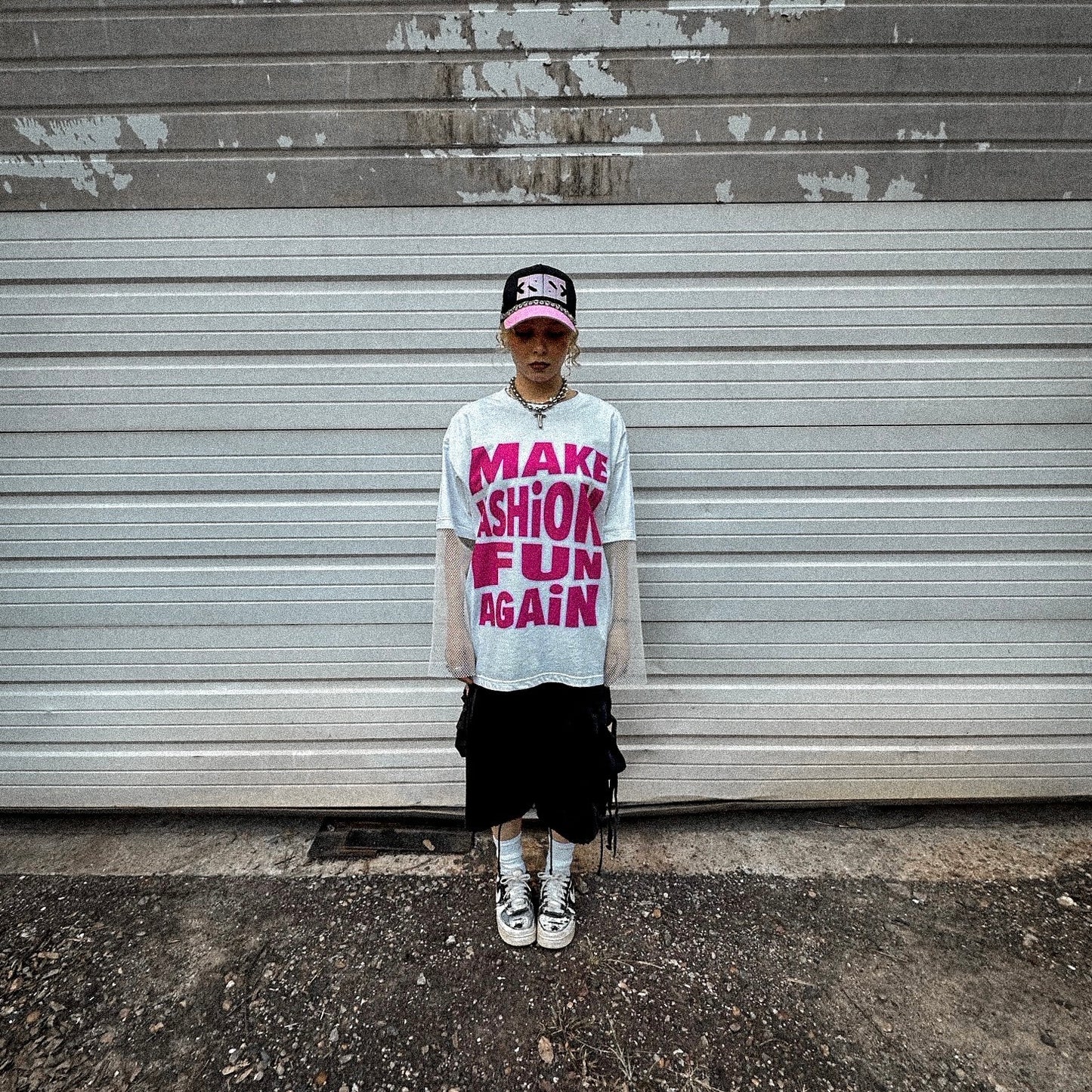 “MAKE FASHiON FUN AGAiN” MESH LONG SLEEVE SHiRT
