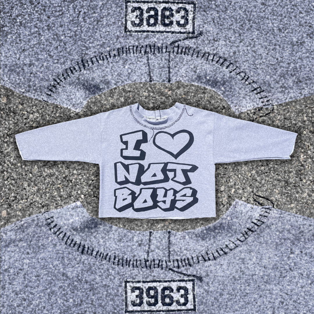 “I 🖤 NOT BOYS” PULLOVER