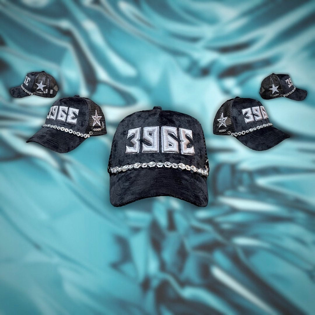 CUSTOMiZABLE BLACK VELVET HAT