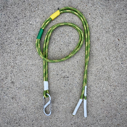 DOUBLE STRiNG CARABiNER ROPE BELT